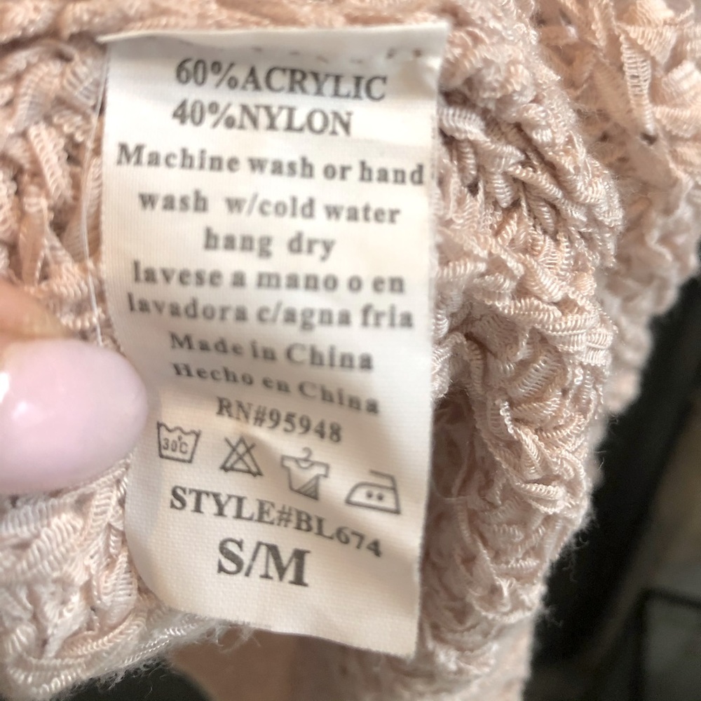 Windsor Acrylic off-shoulder oversized sweater - Picture 3 of 4